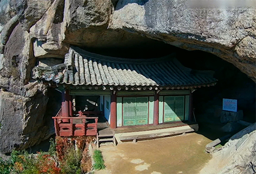 Le temple Tangun et l'ermitage Kumgang, vestiges historiques du massif Myohyang