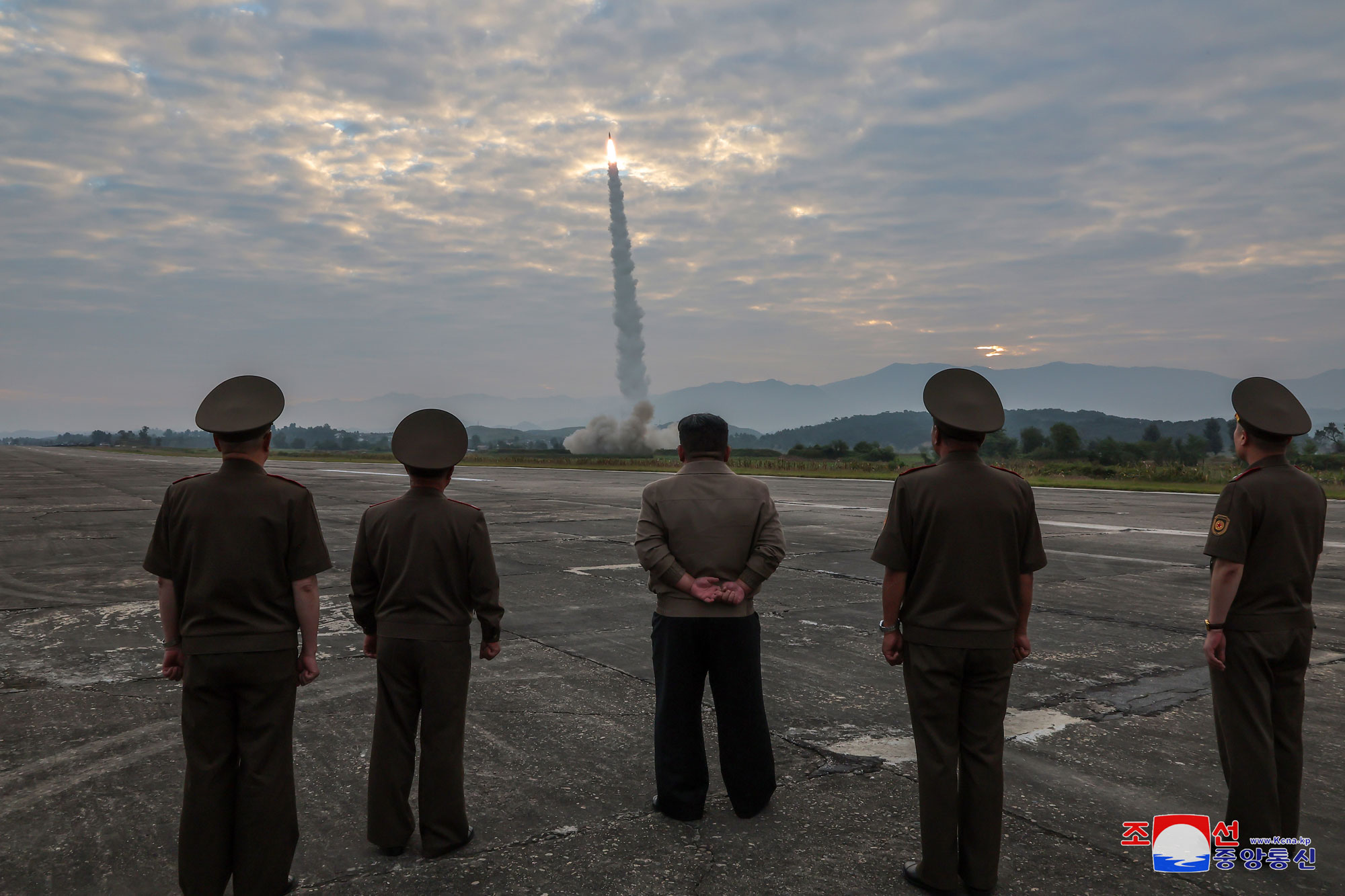 DPRK Missile Administration and Academy of Defence Sciences make public important scientific research achievements