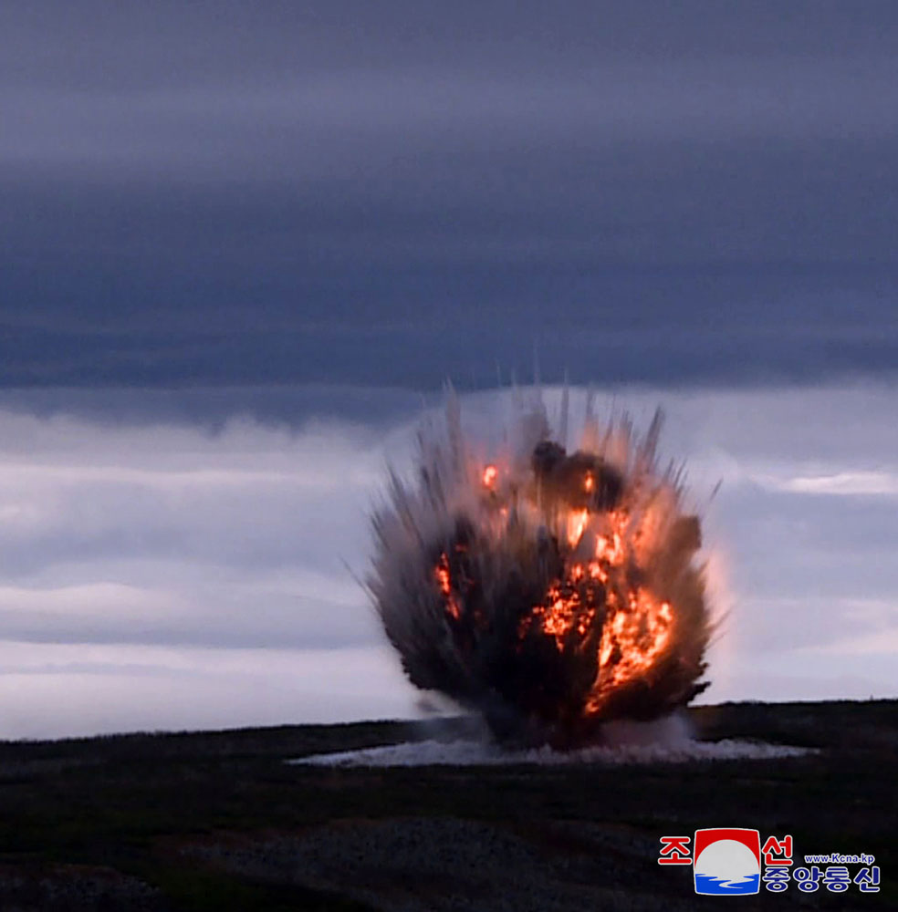 DPRK Missile Administration and Academy of Defence Sciences make public important scientific research achievements