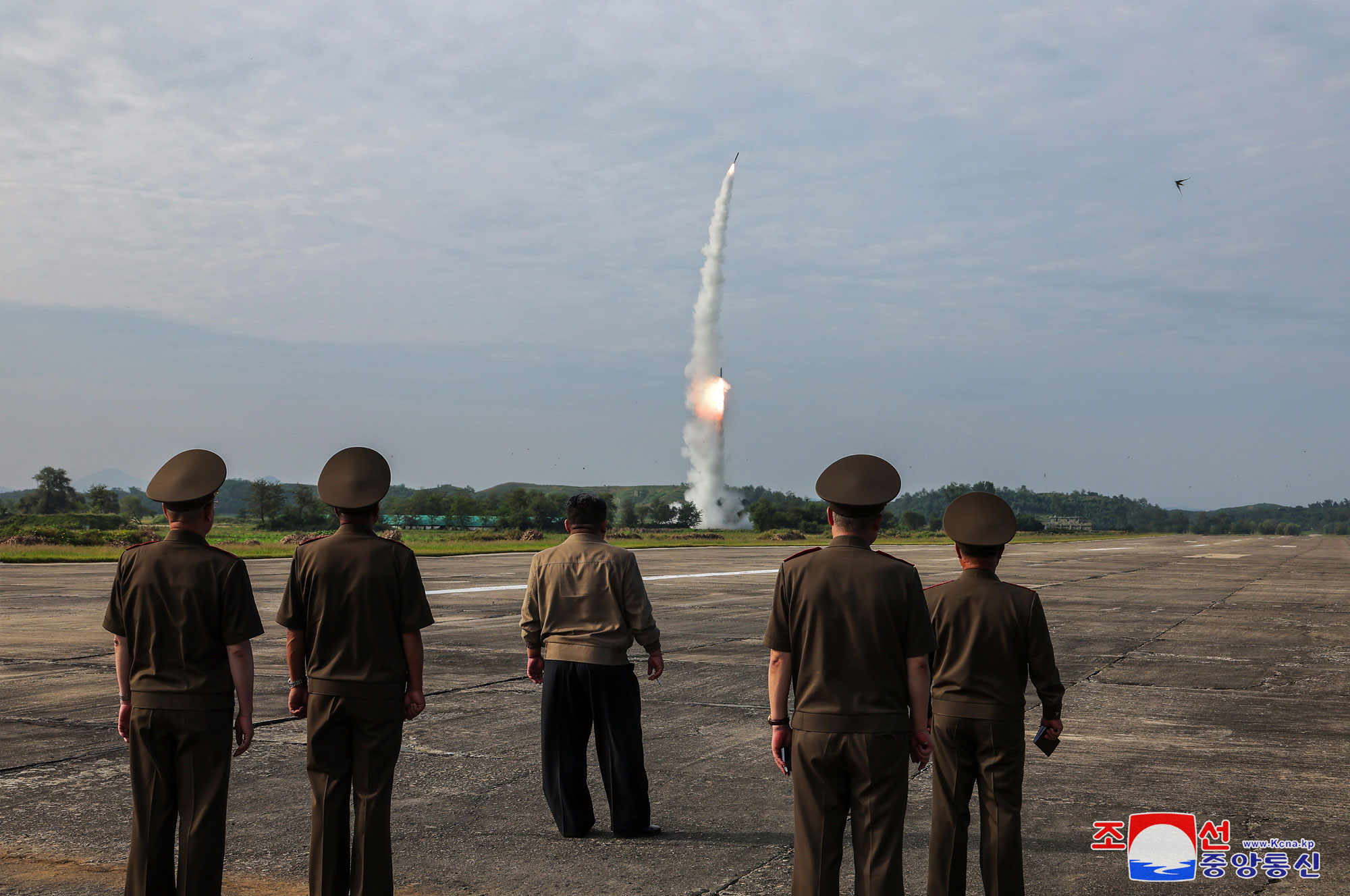 DPRK Missile Administration and Academy of Defence Sciences make public important scientific research achievements