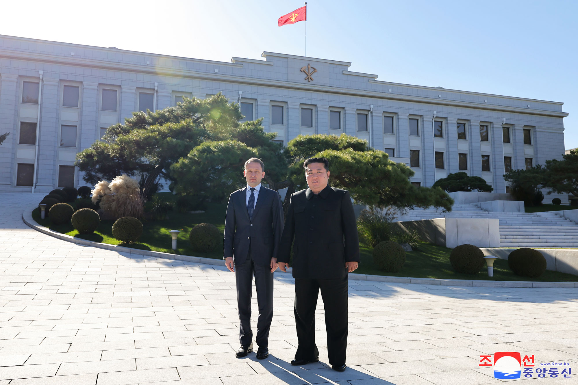 President of State Affairs Kim Jong Un meets Minister of Natural Resources and Ecology of Russian Federation Alexandr Kozlov 