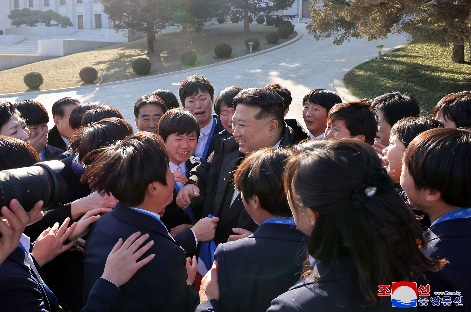 President of State Affairs Kim Jong Un has photo taken with labour innovators and persons of merit on occasion of New Year 2025