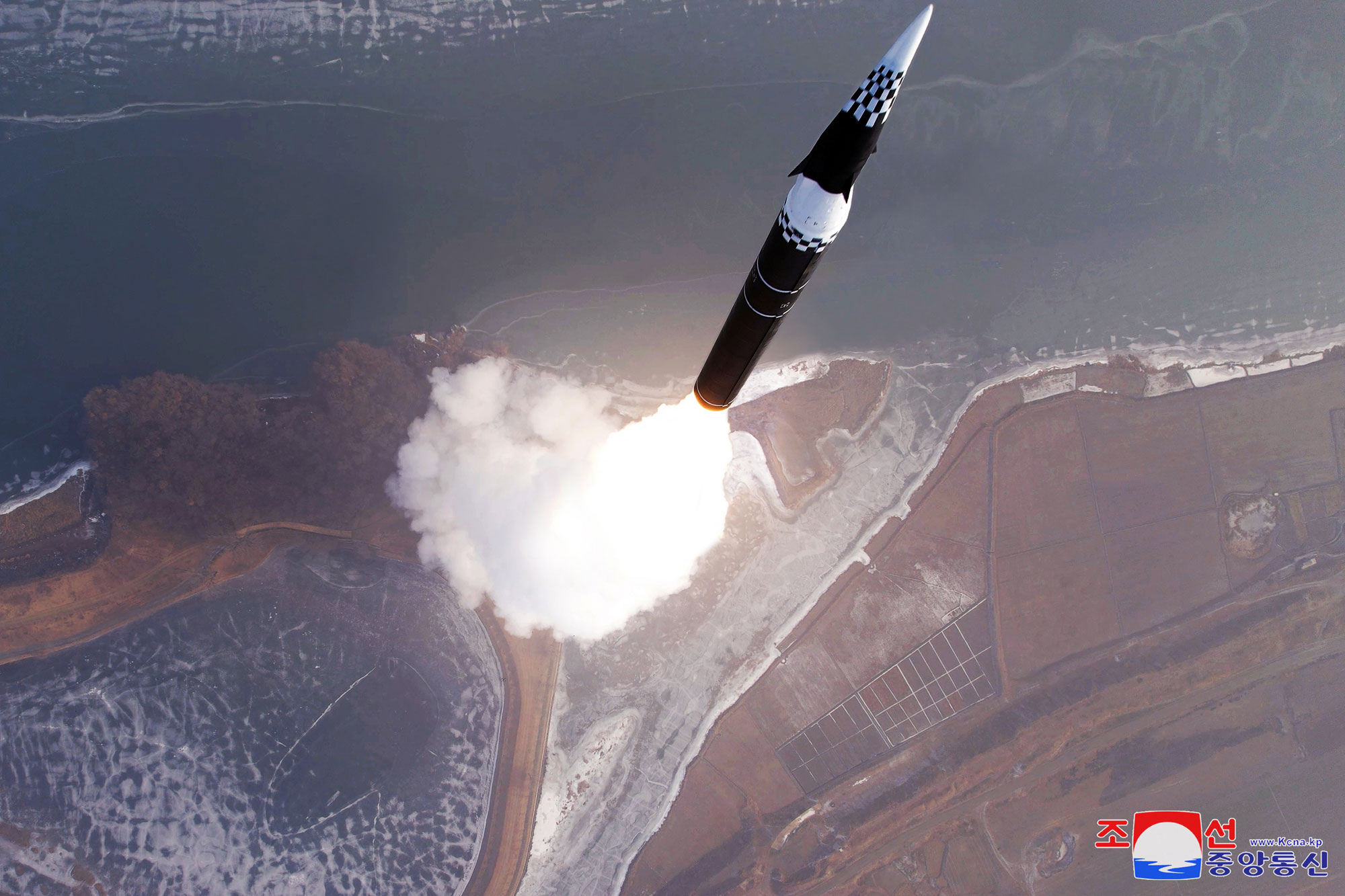 DPRK Missile Administration succeeds in test-fire of new-type intermediate-range hypersonic ballistic missile