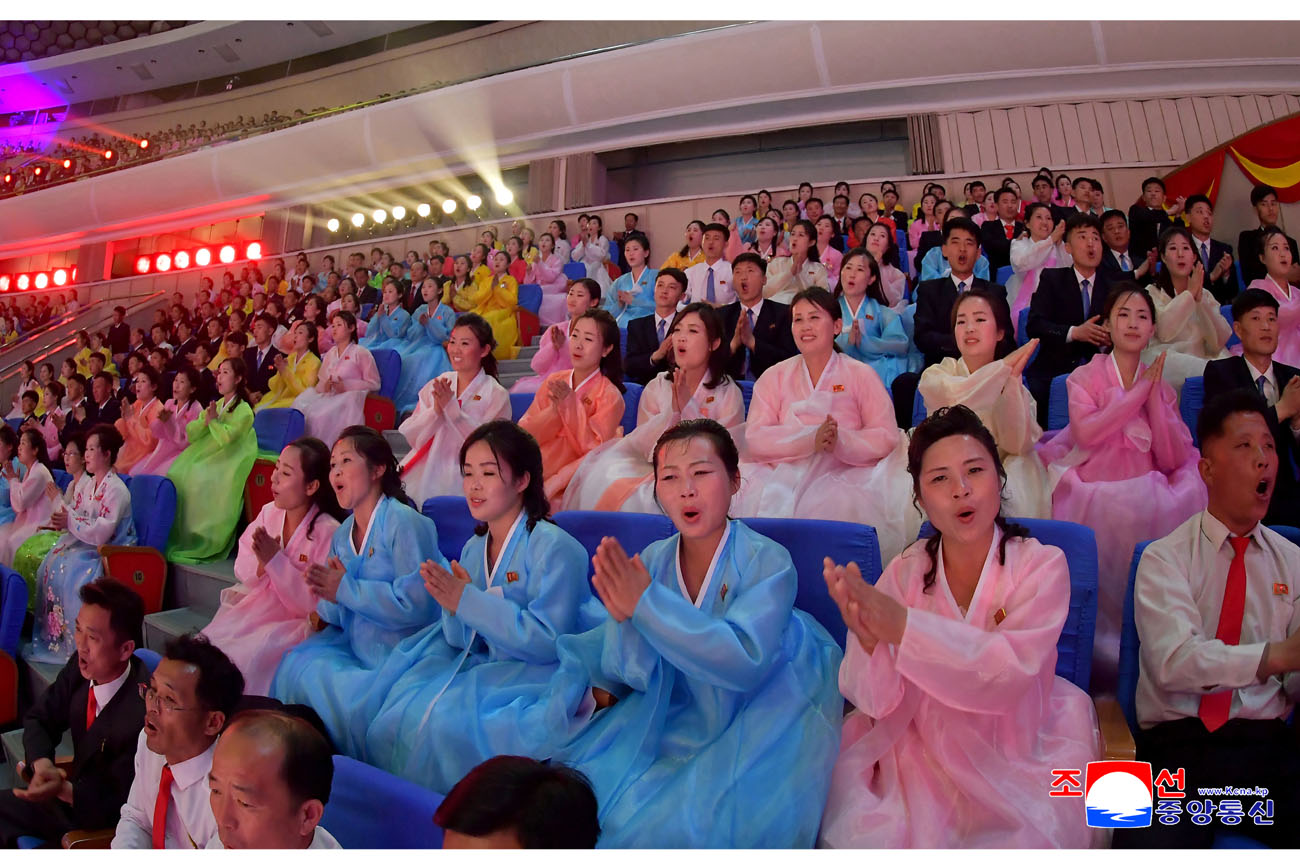 제9차 4월의 봄 인민예술축전 개막