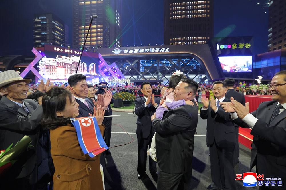 평양건설의 새로운 전성기, 평양문화의 개화기를 상징하는 또 하나의 눈부신 웅자
화성지구 3단계 1만세대 살림집 준공식 성대히 진행