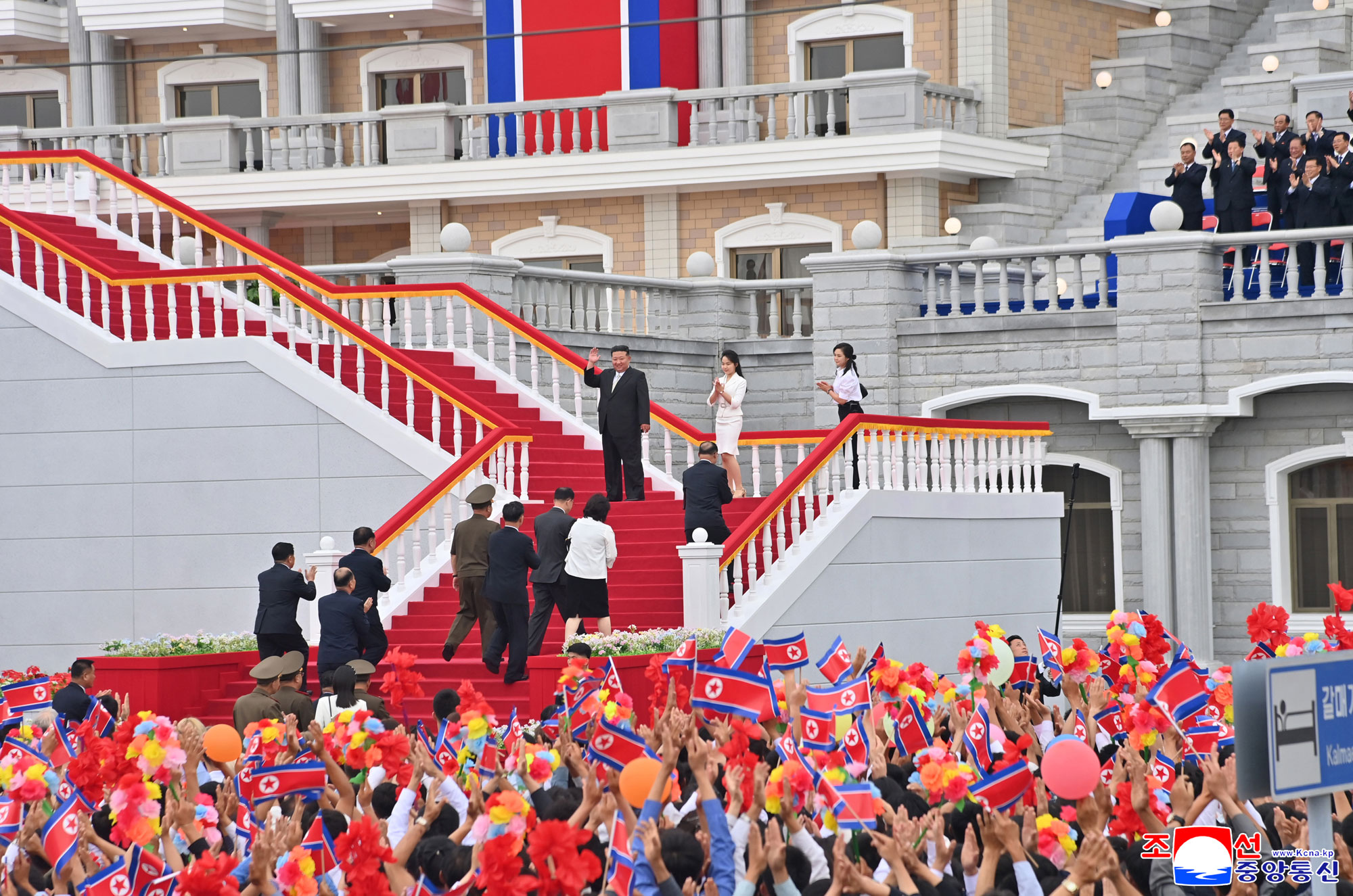 Tourist attraction on east coast--new scenic beauty of socialist cultural efflorescenceInaugural ceremony of Wonsan Kalma Coastal Tourist Area held with splendour