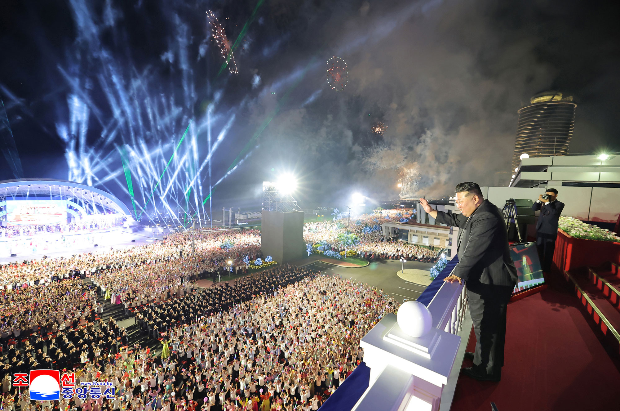 Tourist attraction on east coast--new scenic beauty of socialist cultural efflorescenceInaugural ceremony of Wonsan Kalma Coastal Tourist Area held with splendour
