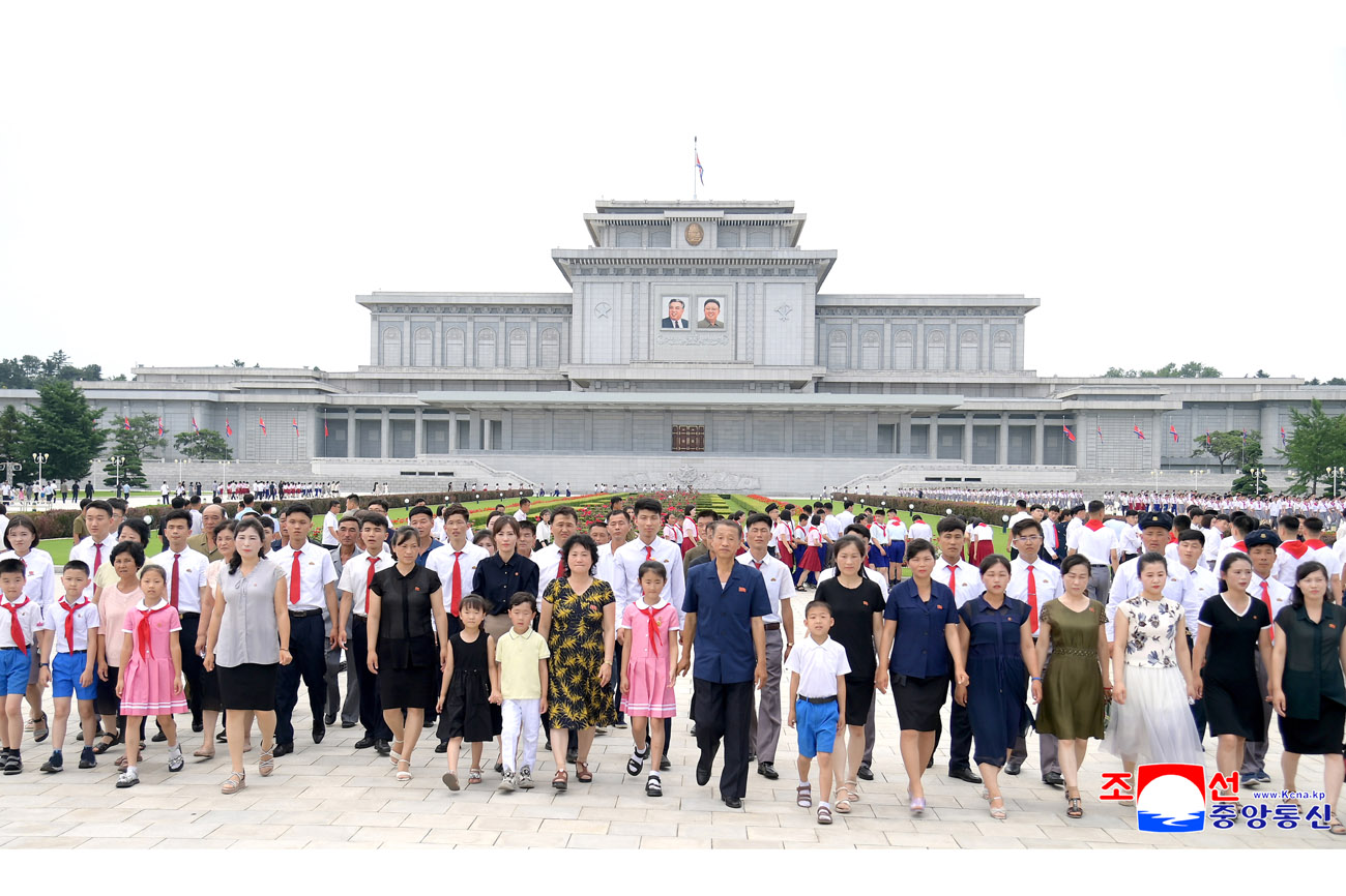 President Kim Il Sung remembered in DPRK