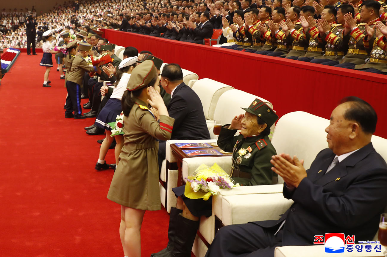 Meeting with victorious wartime generation held