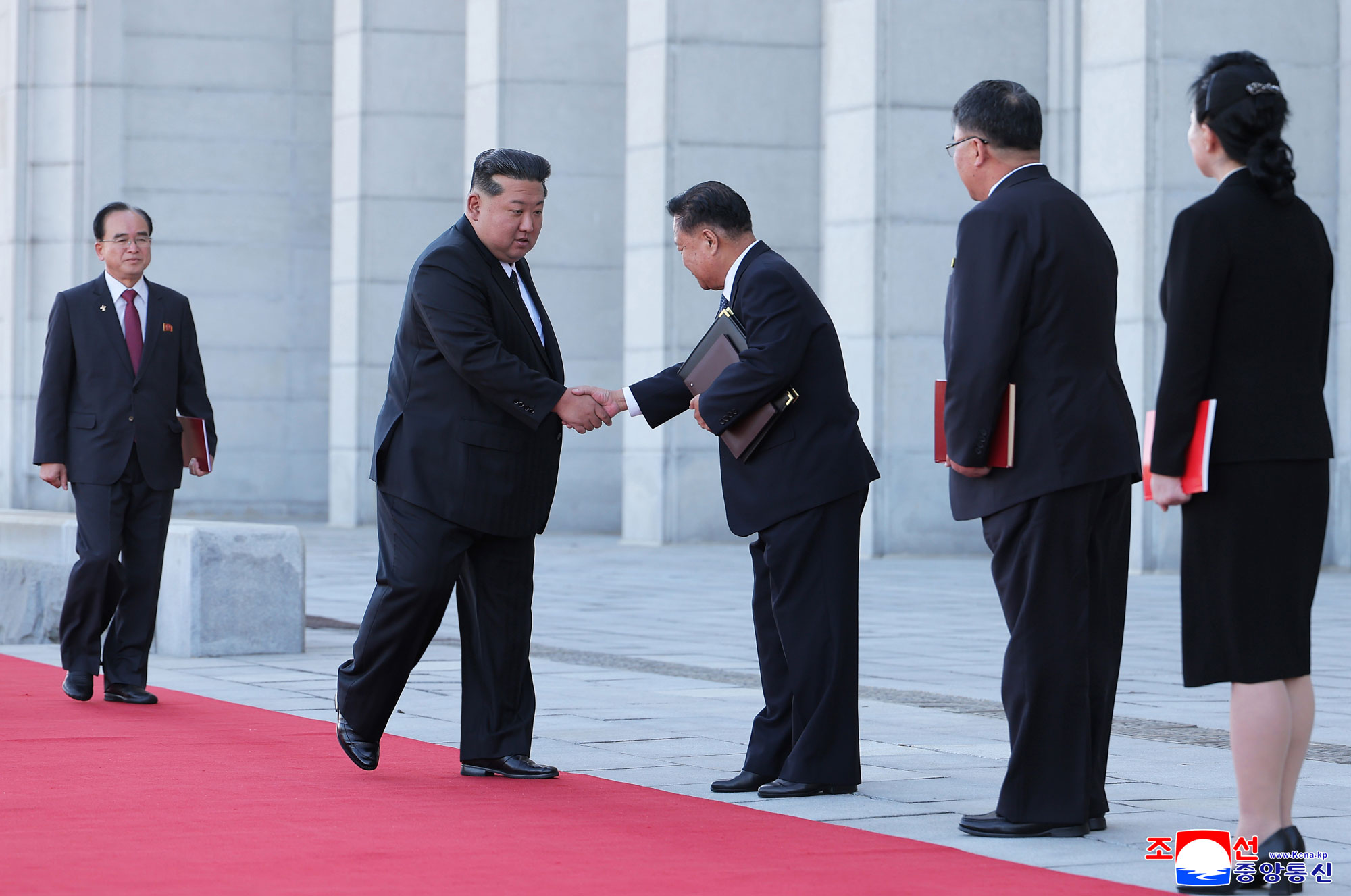 조선민주주의인민공화국 최고인민회의 제14기 제13차회의 진행