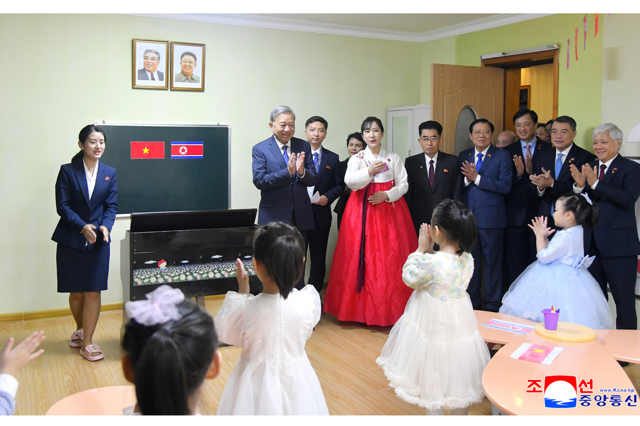 General Secretary of CC, Communist Party of Viet Nam visits Mangyongdae