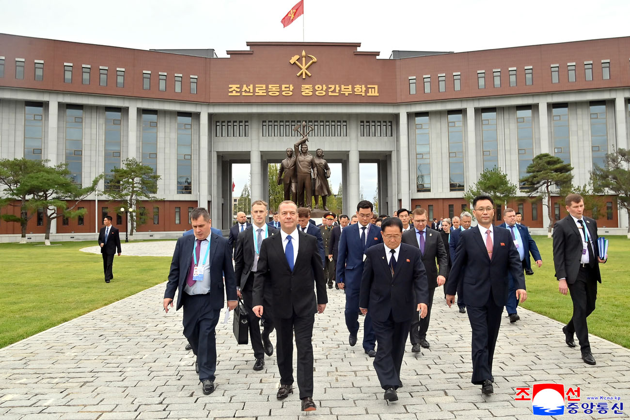 President of United Russia Party tours different places