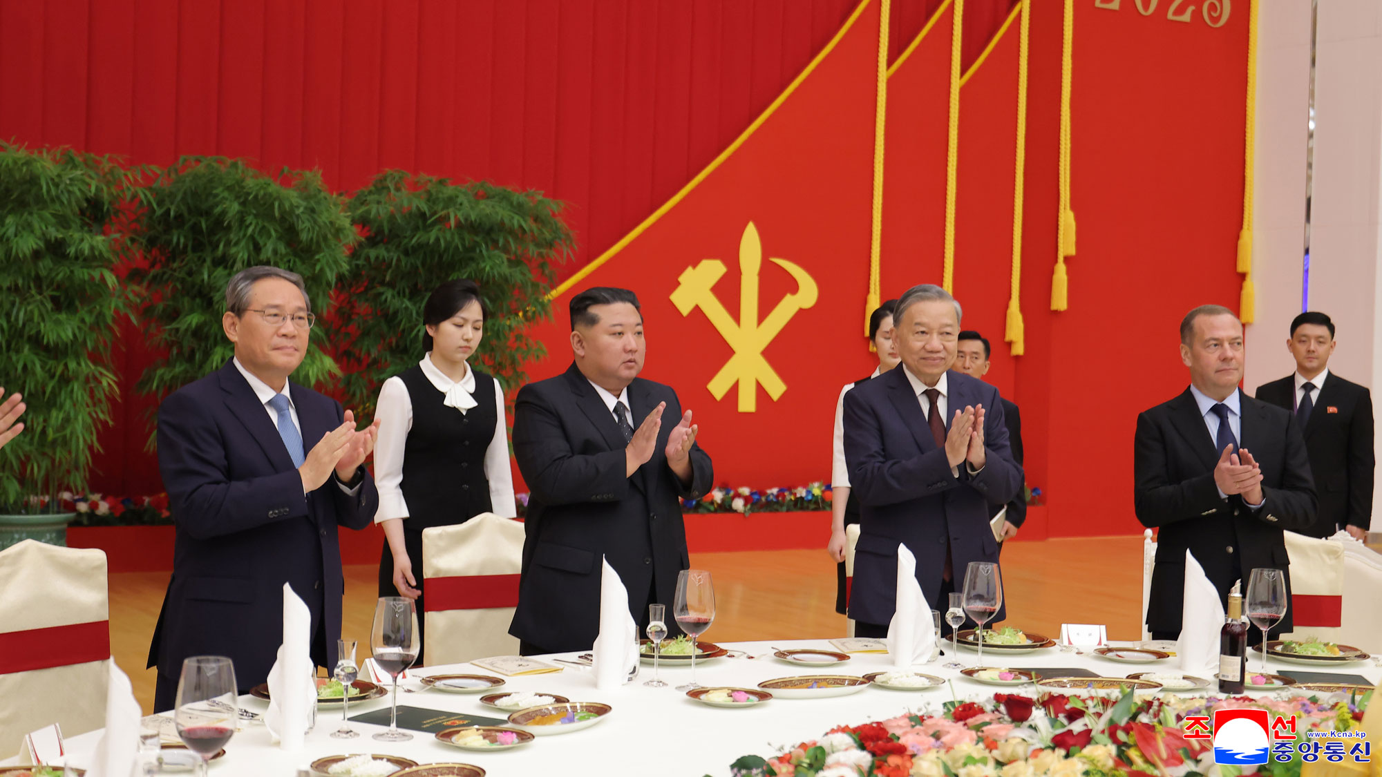 庆祝朝鲜劳动党成立８０周年国宴举行