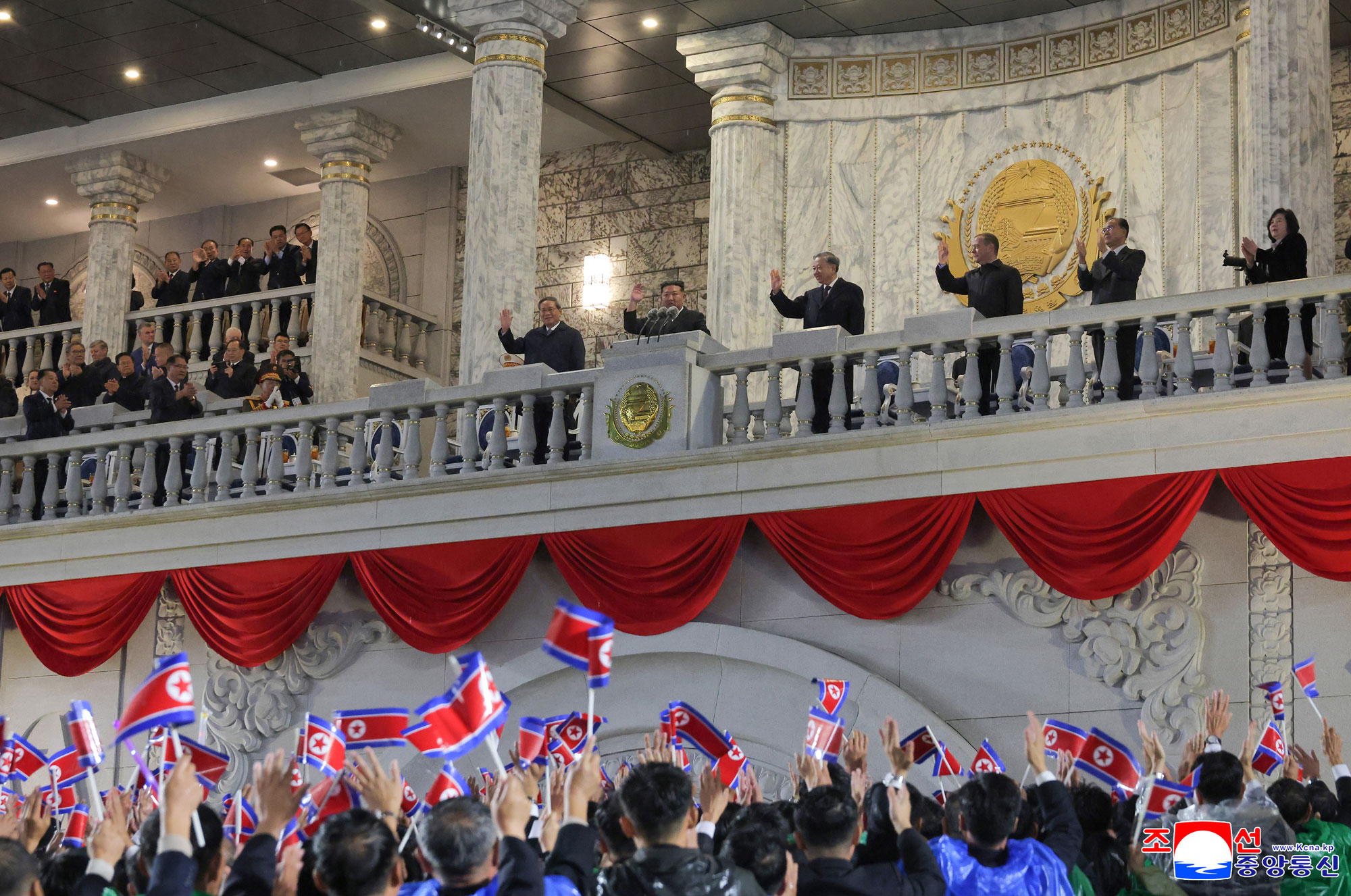 Military parade marks 80th founding anniversary of WPK