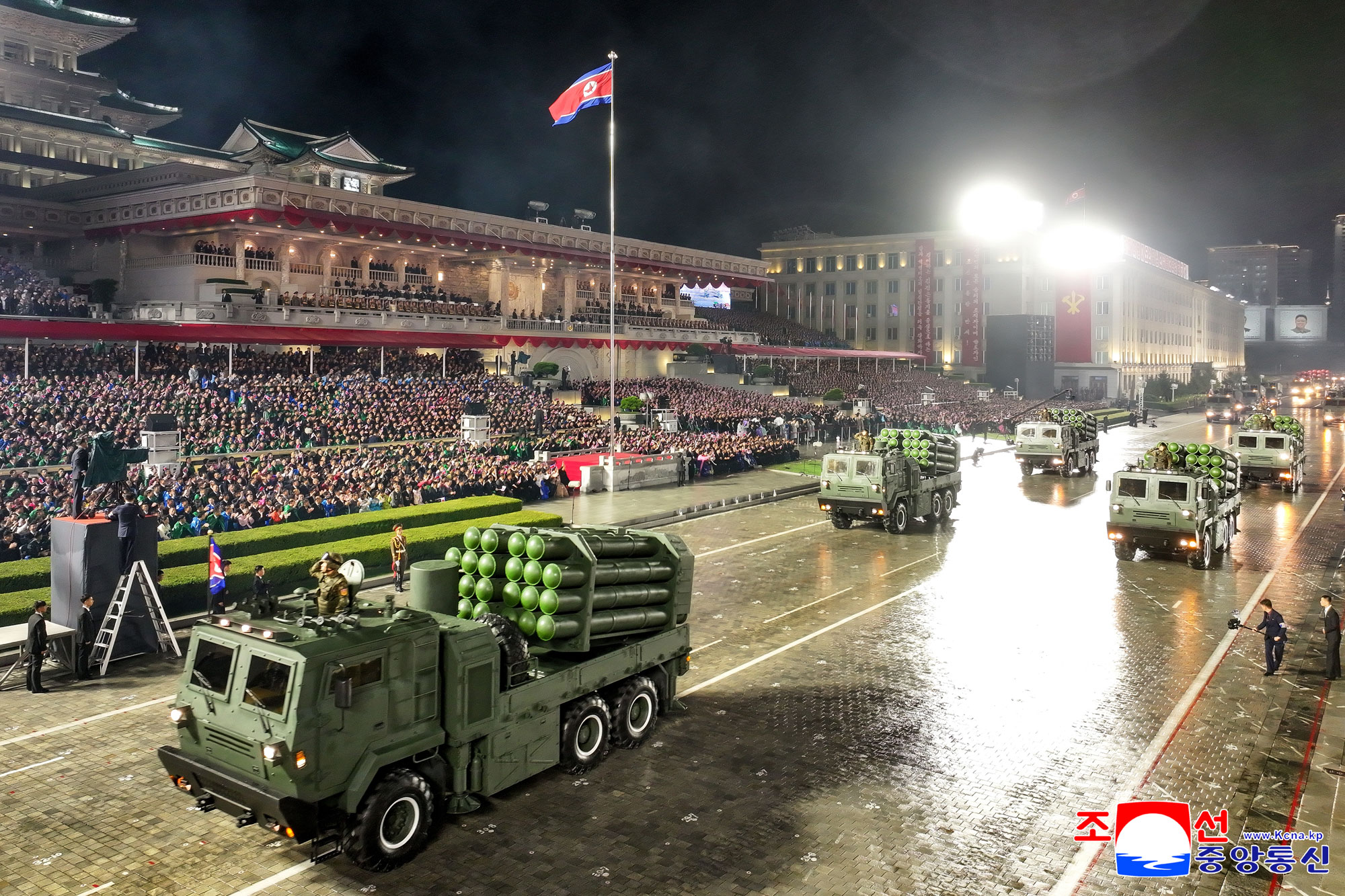 Military parade marks 80th founding anniversary of WPK