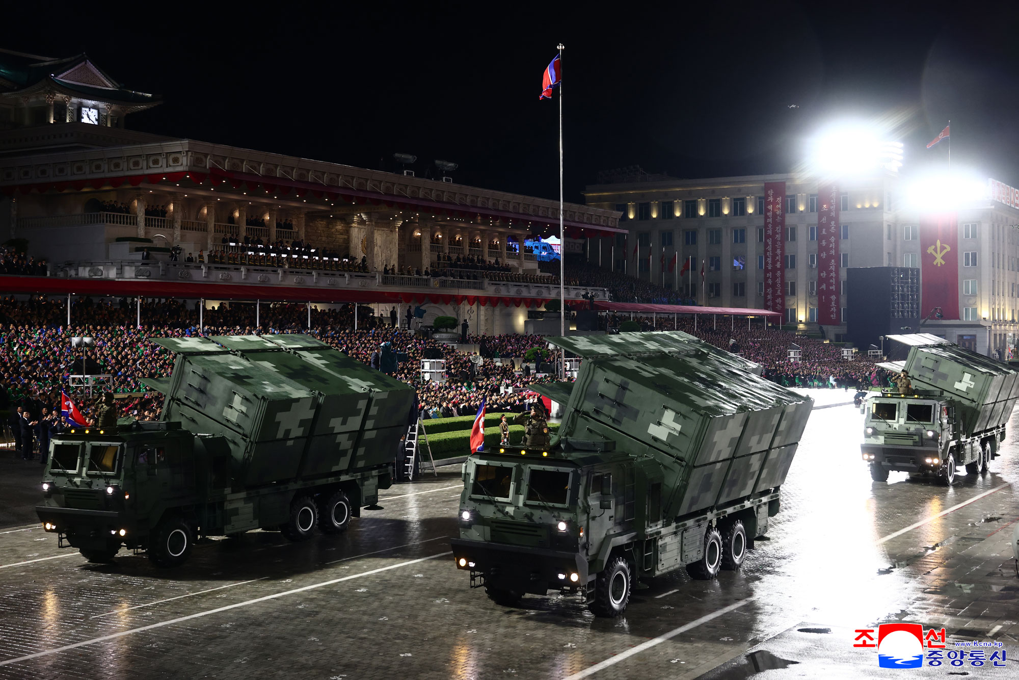 Military parade marks 80th founding anniversary of WPK