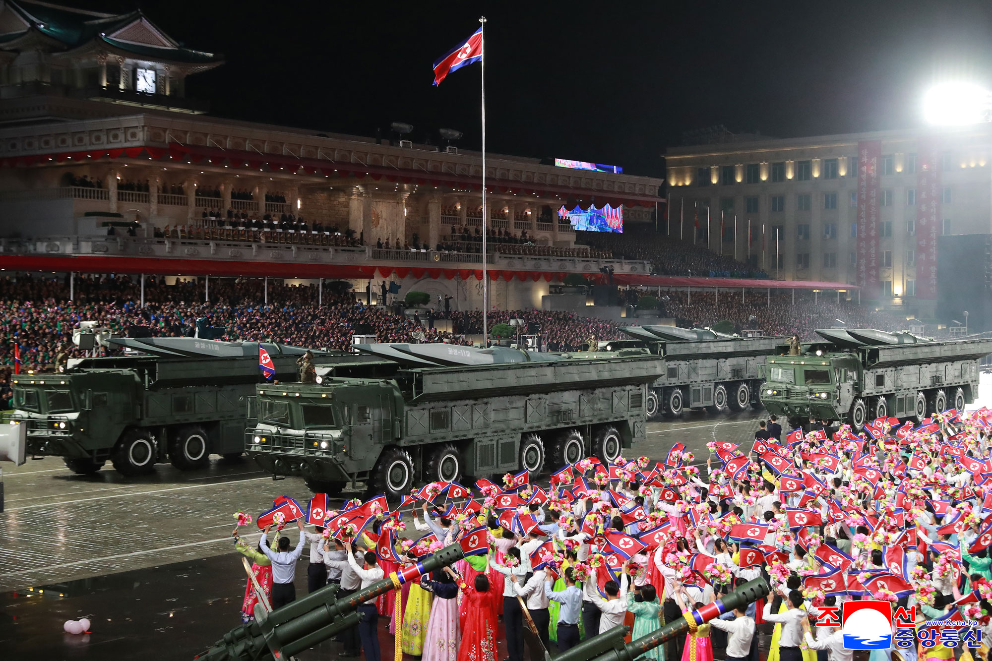 Military parade marks 80th founding anniversary of WPK
