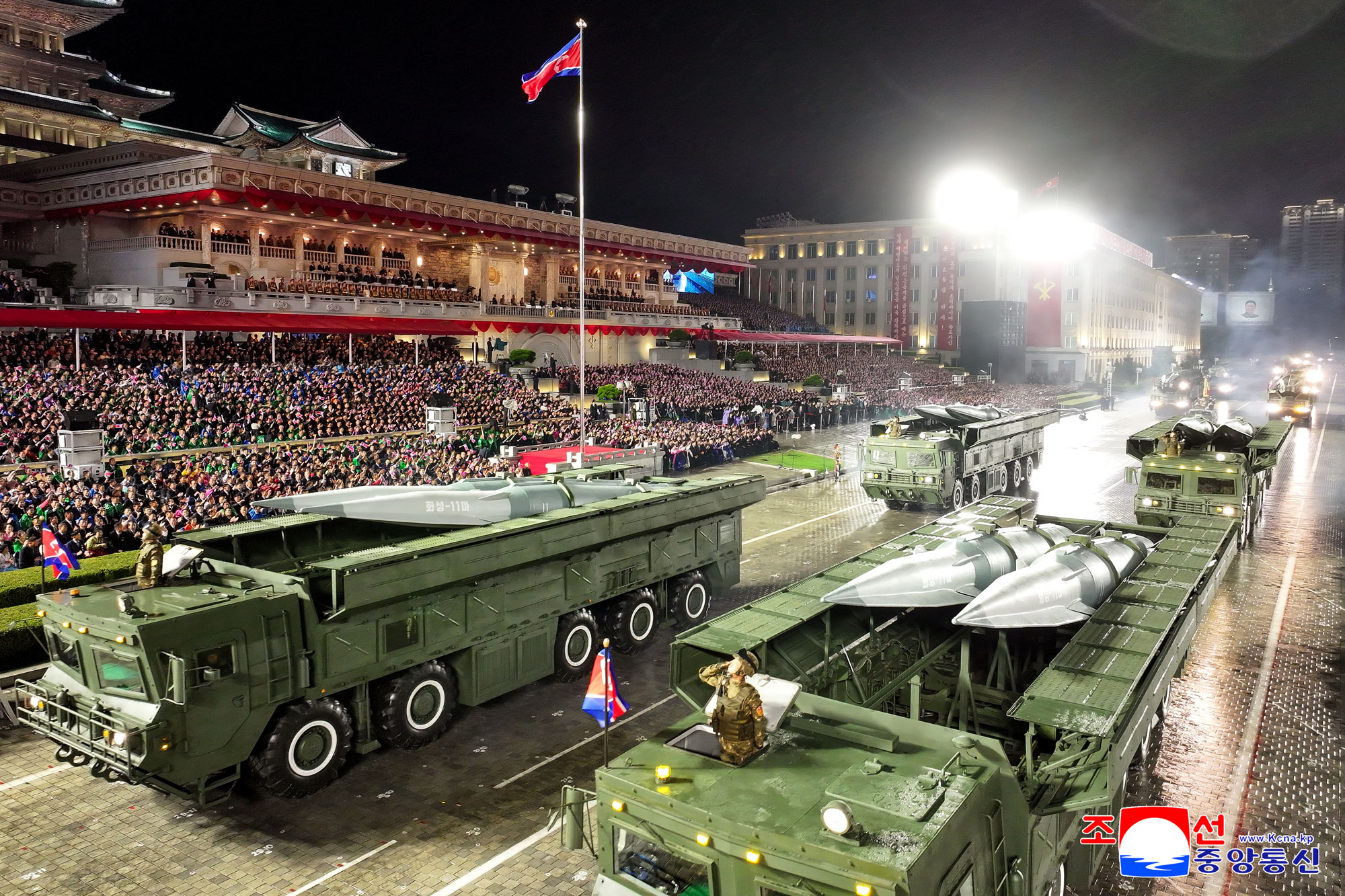 Military parade marks 80th founding anniversary of WPK