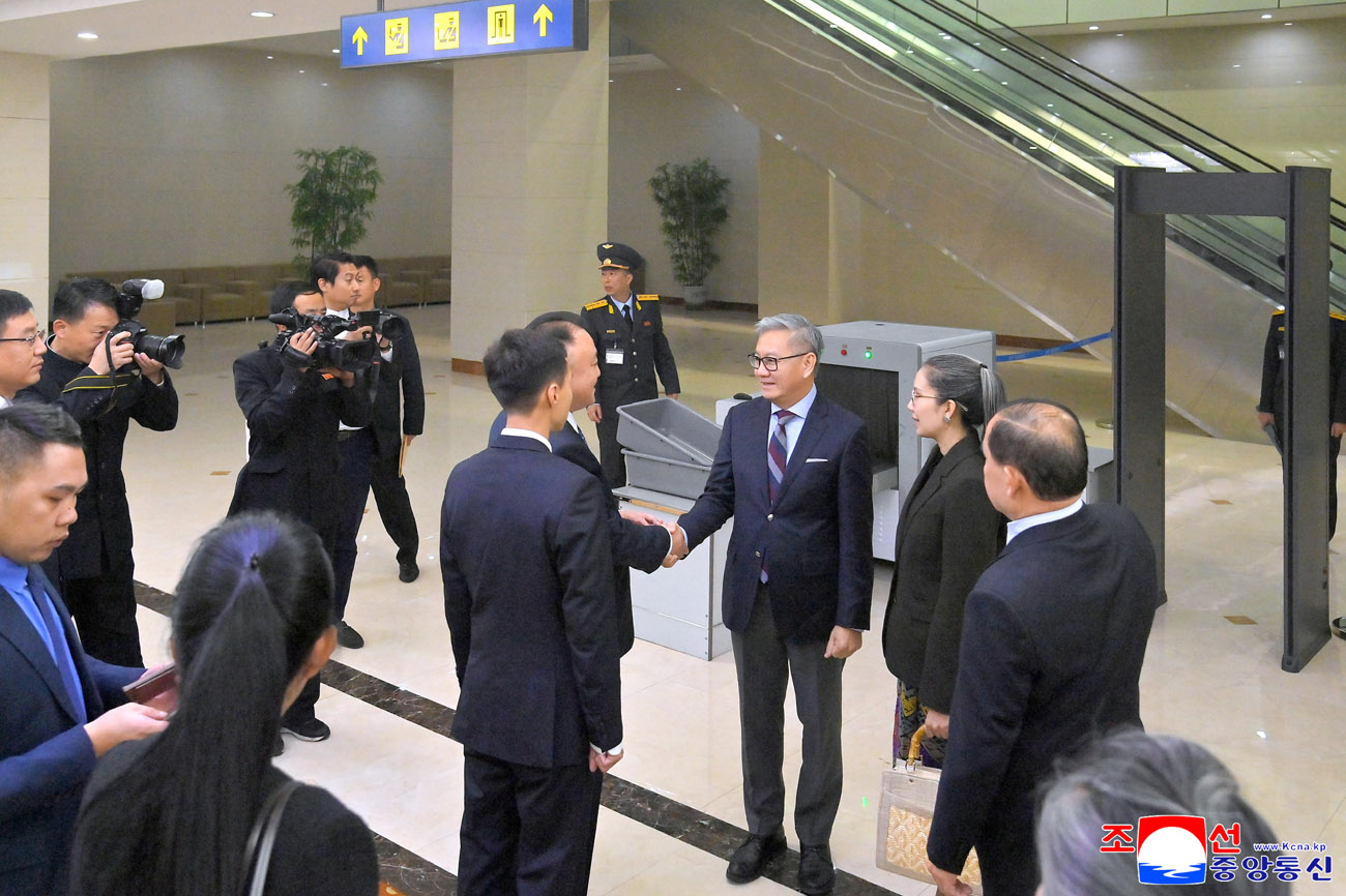 Lao FM leaves Pyongyang