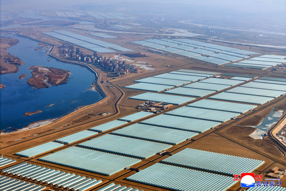 Торжественно прошла церемония завершения строительства Синичжуского тепличного комбината