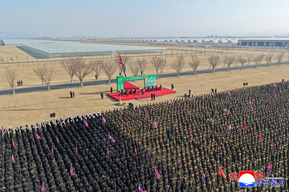 Торжественно прошла церемония завершения строительства Синичжуского тепличного комбината