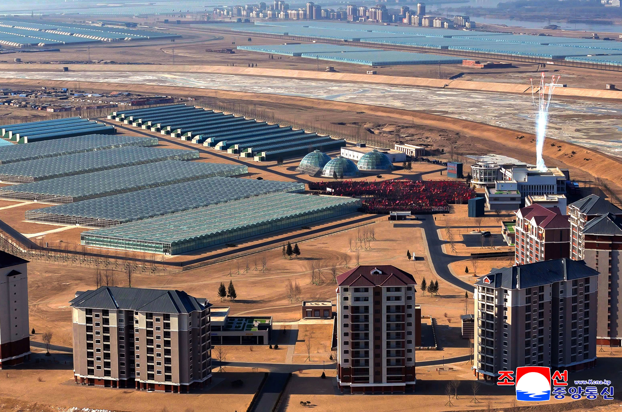 신의주온실종합농장 준공식 성대히 진행