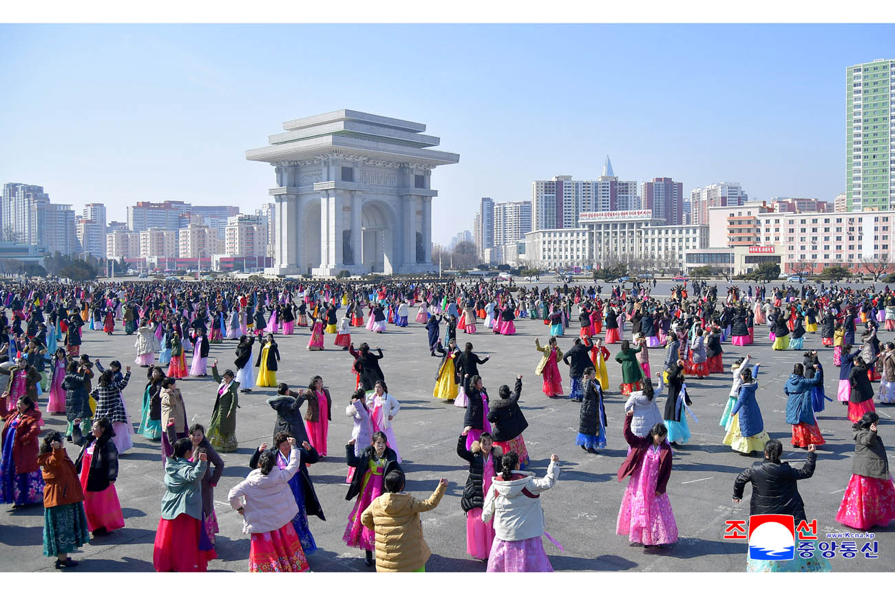 Dancing parties of women