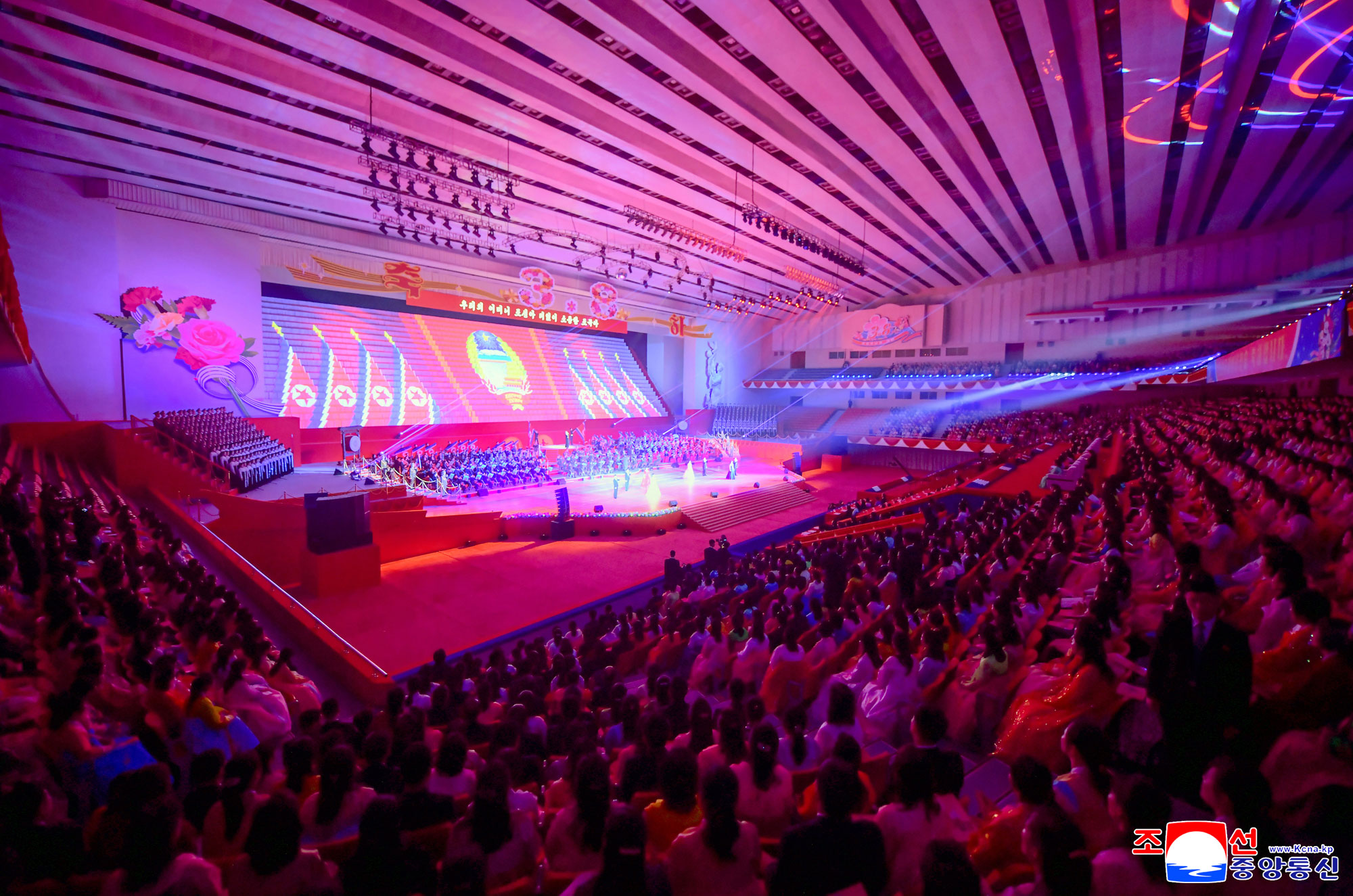 Grand performance given to commemorate March 8 International Women