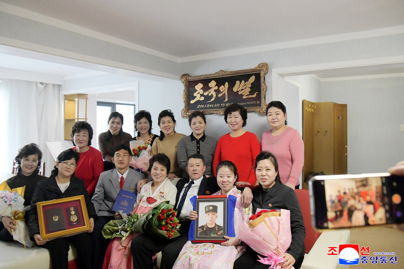 Removal into new houses begins in Saeppyol Street