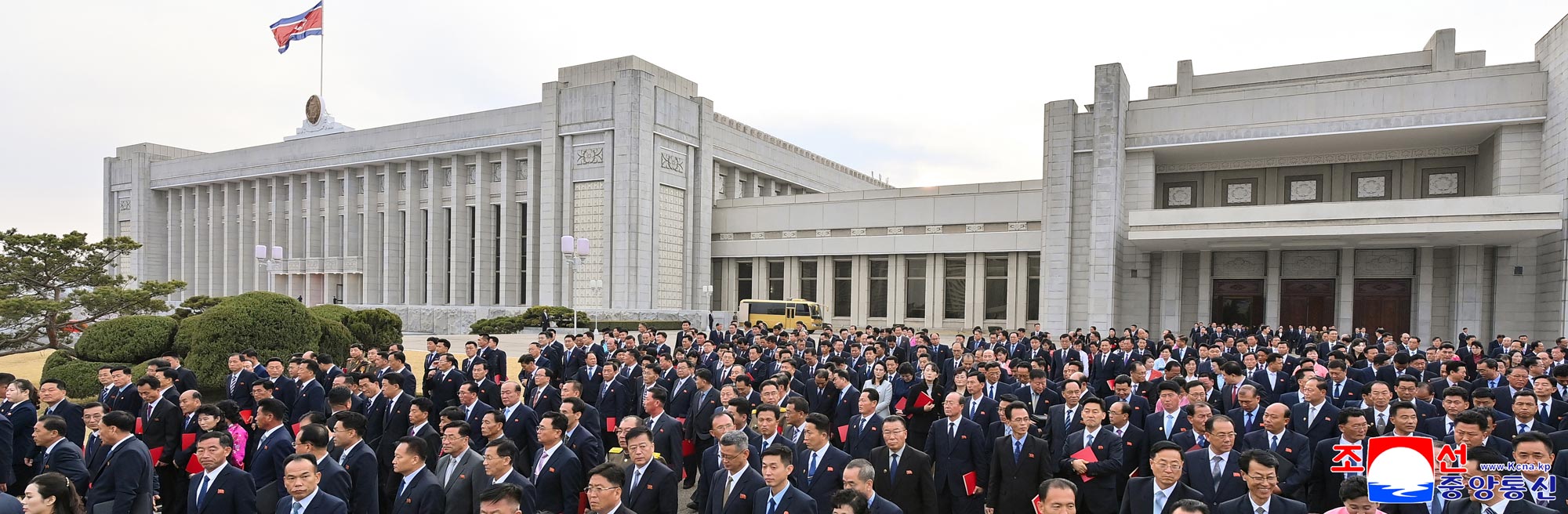 조선민주주의인민공화국 최고인민회의 제15기 제1차회의 1일회의 진행