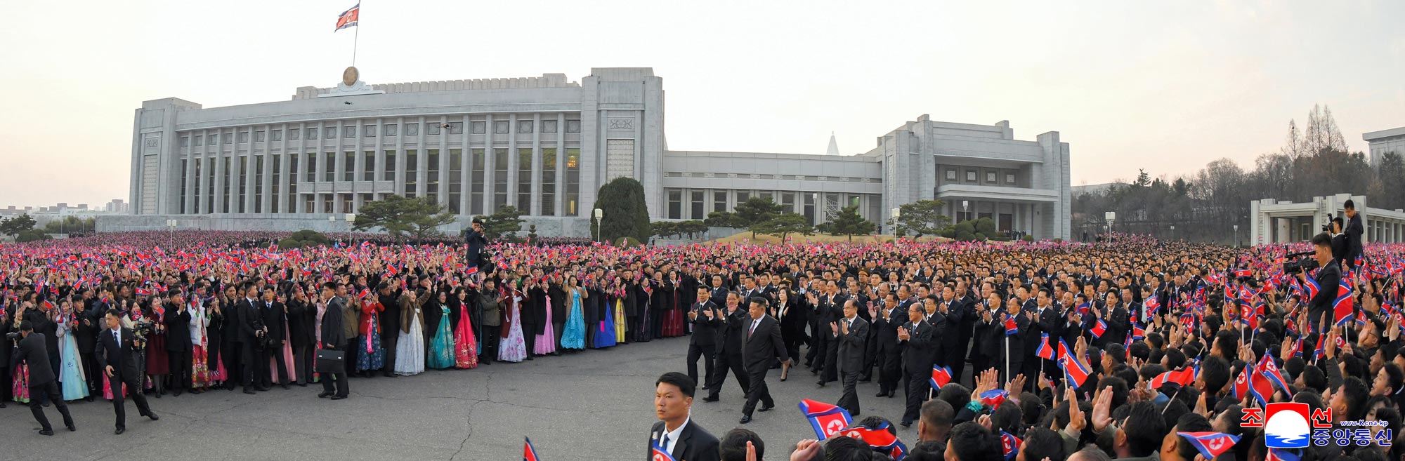 Art performance given to commemorate First Session of 15th SPA of DPRK