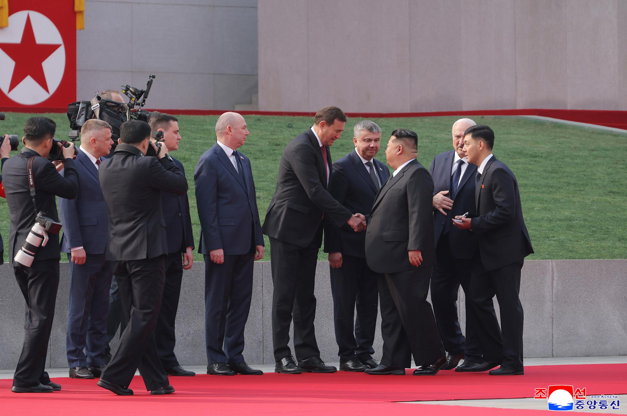 Ceremony held to welcome Belorussian President