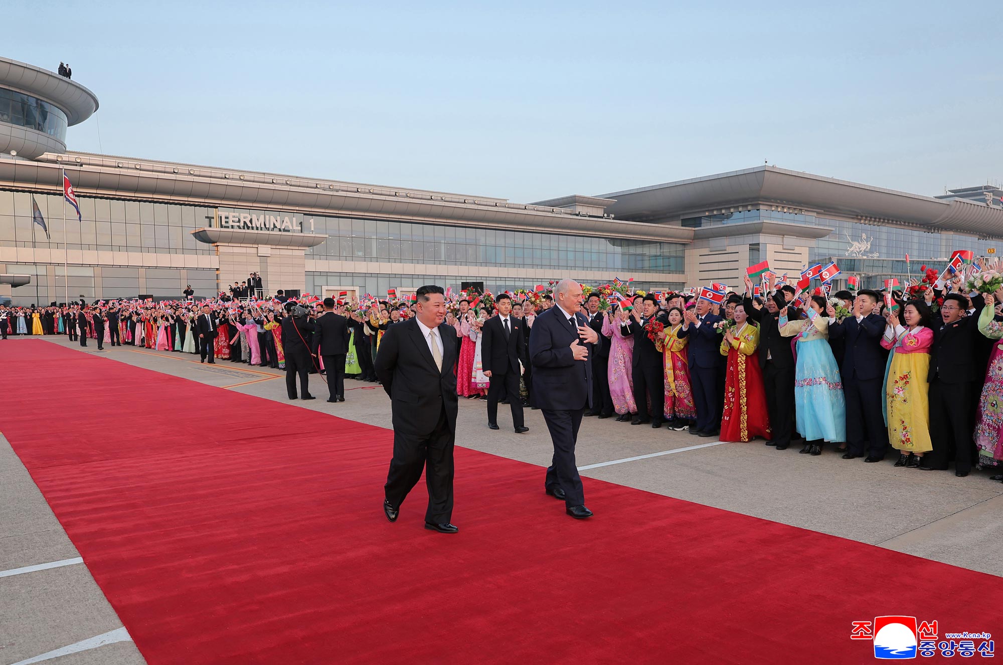 انطلاق رئيس جمهورية بيلاروسيا من بيونغ يانغ 