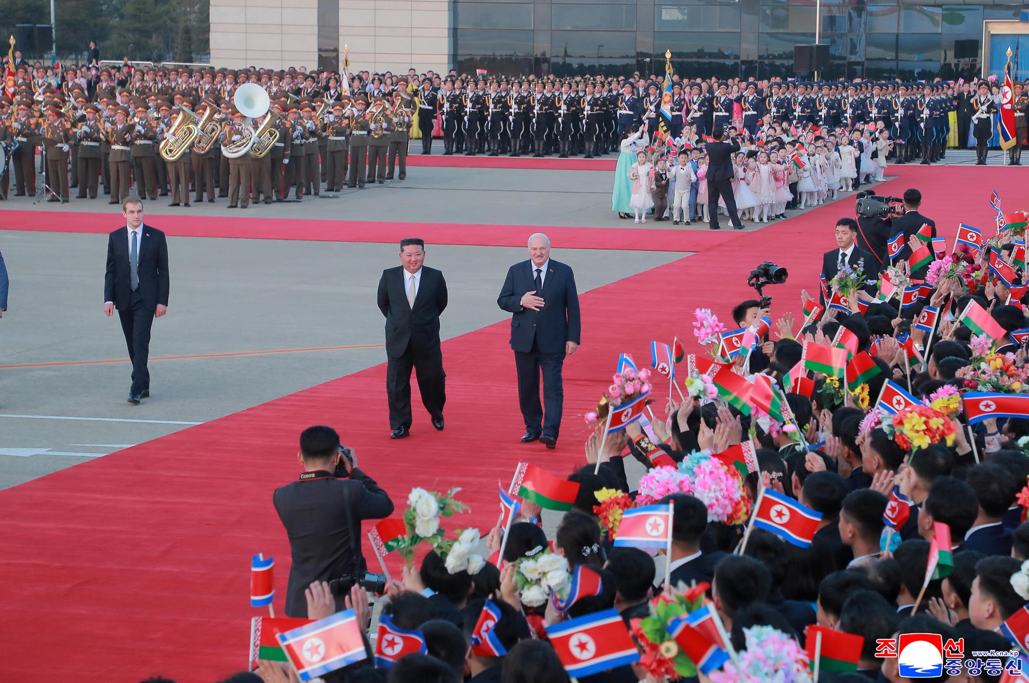 انطلاق رئيس جمهورية بيلاروسيا من بيونغ يانغ 