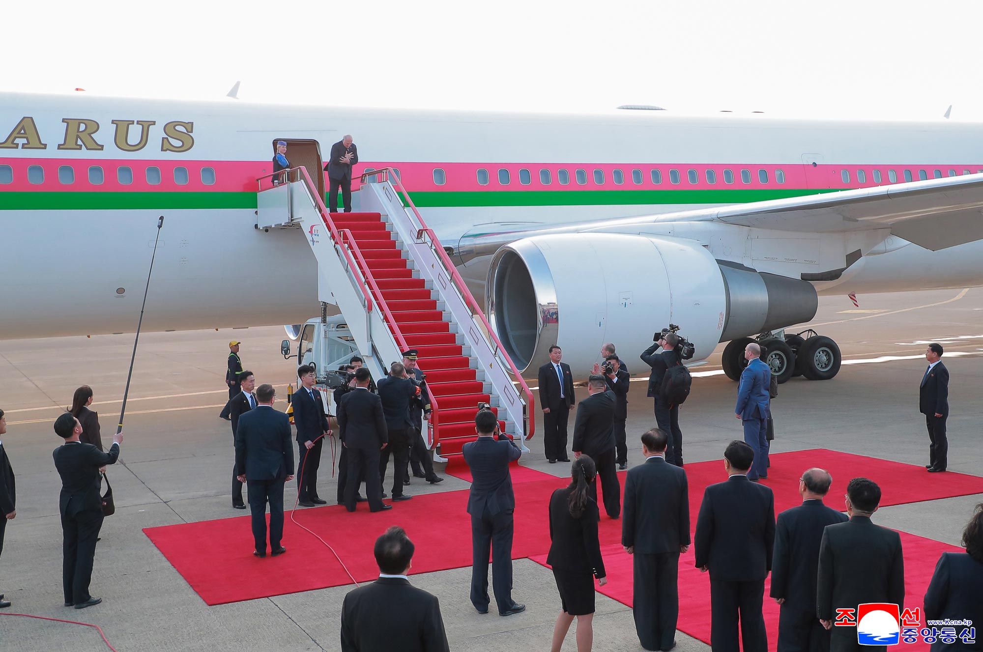 انطلاق رئيس جمهورية بيلاروسيا من بيونغ يانغ 