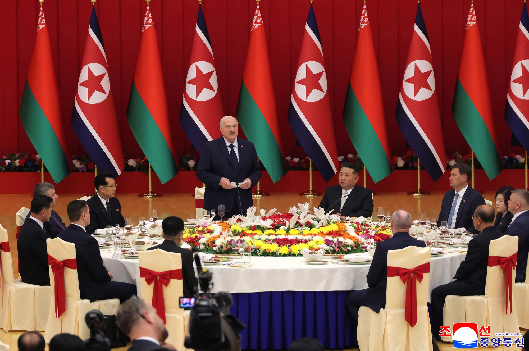 벨라루씨공화국 대통령을 환영하는 연회 진행