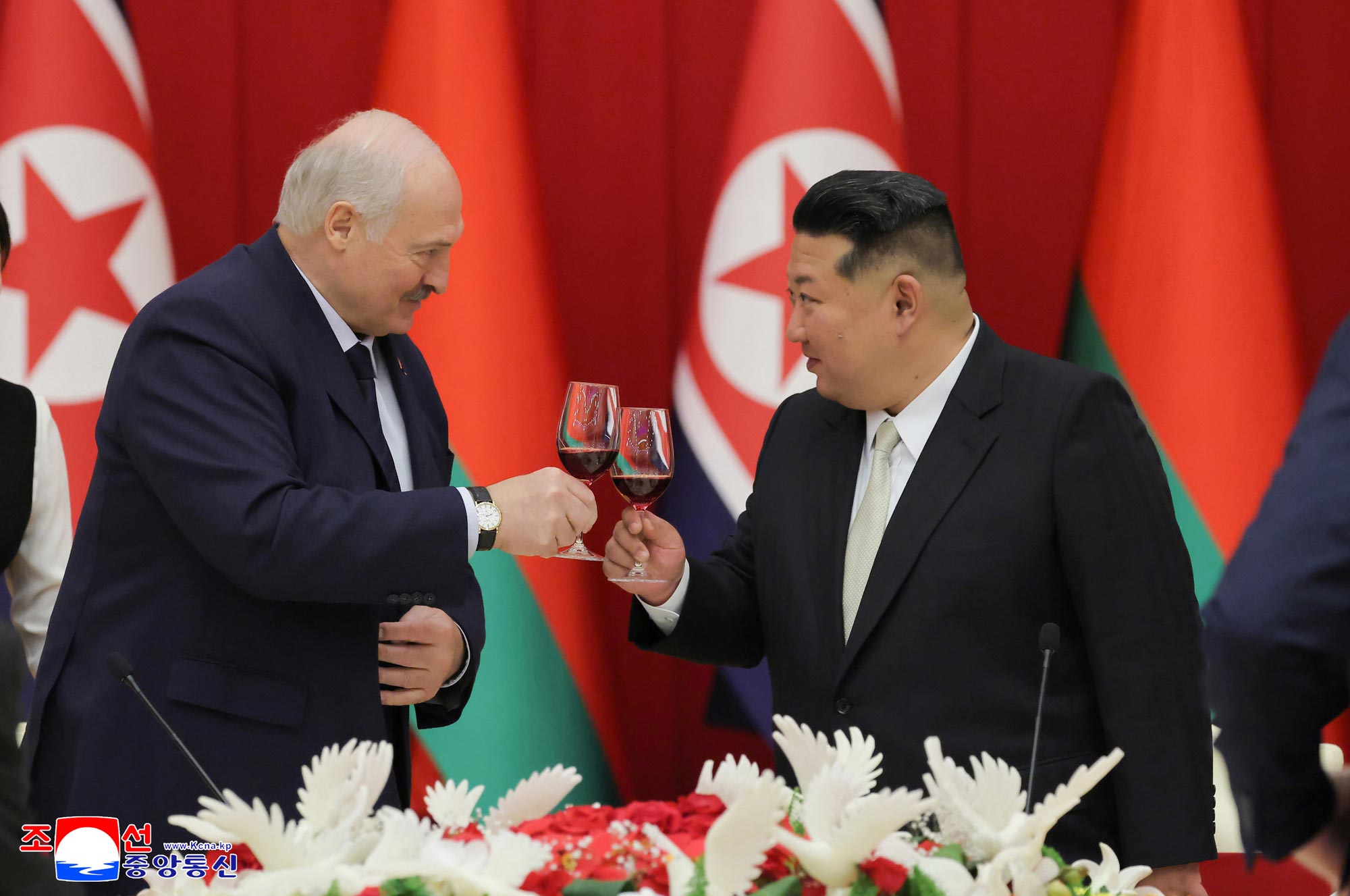 벨라루씨공화국 대통령을 환영하는 연회 진행