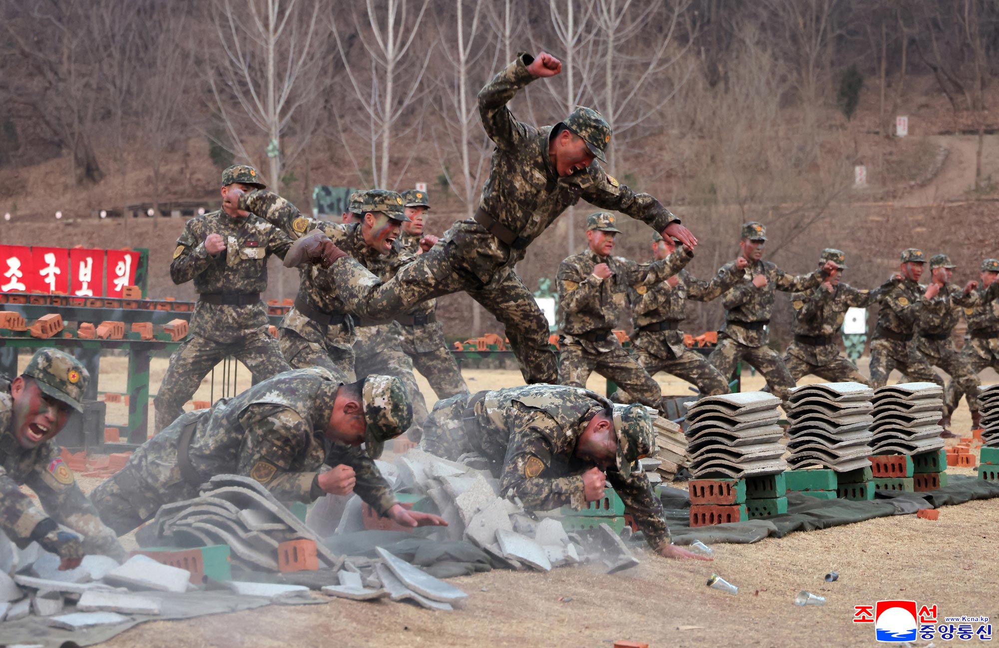 Respected
Comrade Kim Jong Un learns about training of special operation sub-units of KPA at all levels
